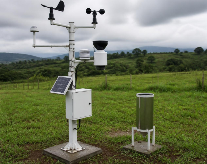 Medición de caudales y recopilación de datos en campo